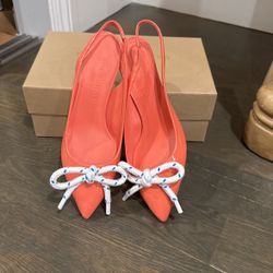 Burberry Unique Heels