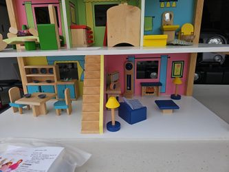 Lakeshore wooden dollhouse shop