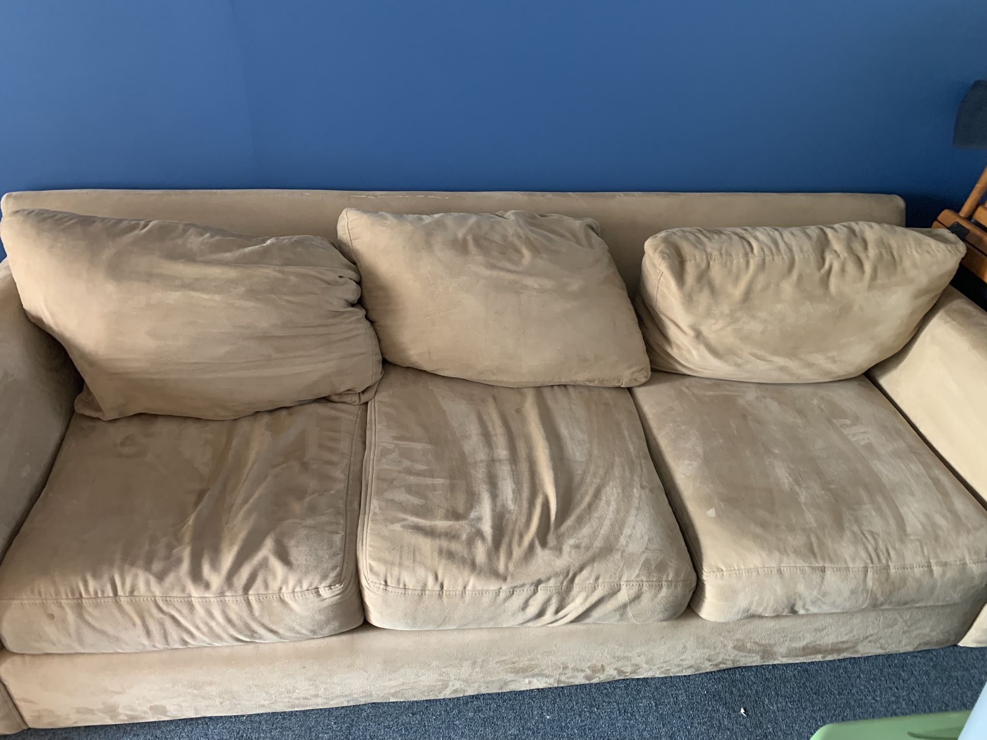 Free Comfy Couch!