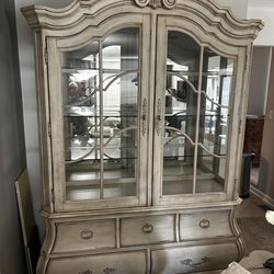 China cabinet and Hutch