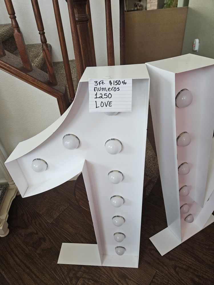 LED Numbers 1/2/5/0 And LOVE Letters