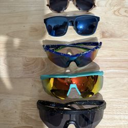 Sun glasses, One Sun glass is Polarized 