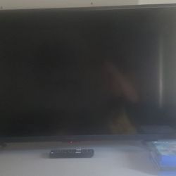40" Insignia TV