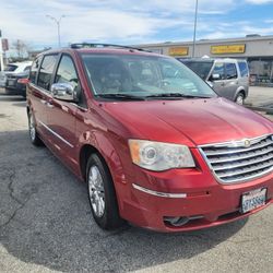 2008 Chrysler Town & Country Limited