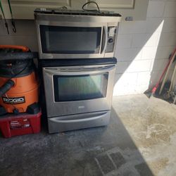 180 Combo Stove And Microwave