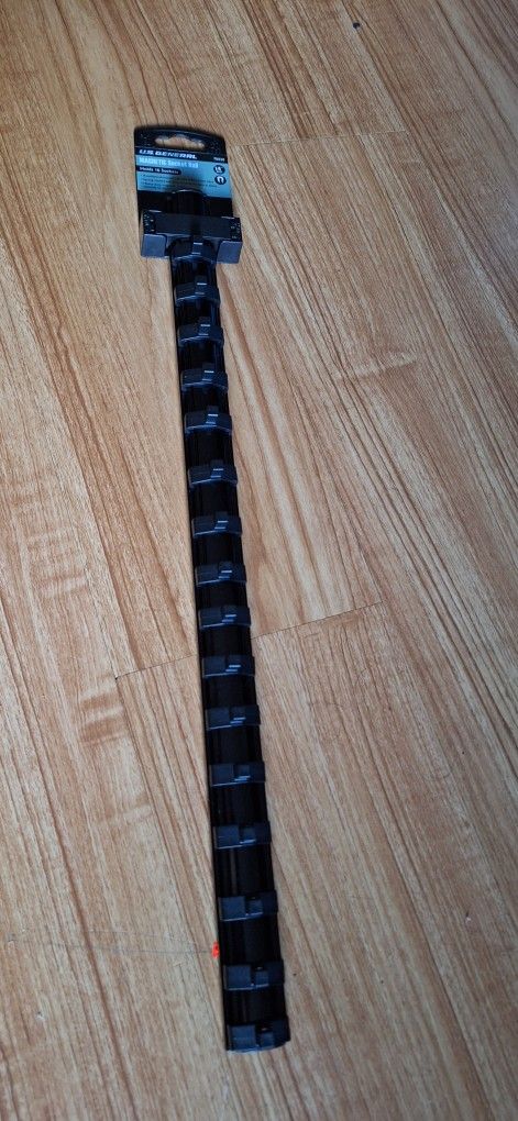 U.S. General 1/4 in. Magnetic Socket Rail