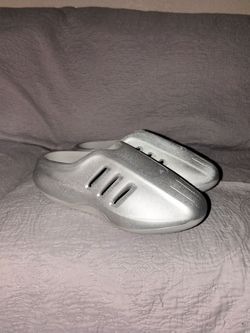 ADIDAS ADIFOAM SLIDES size 8