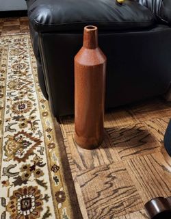 ceramic bottle vase.