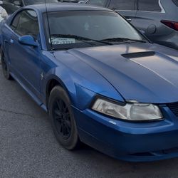 2000 Ford Mustang