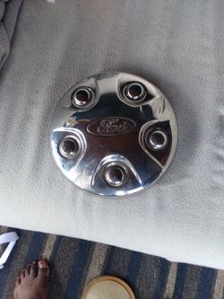 Ford Hubcap