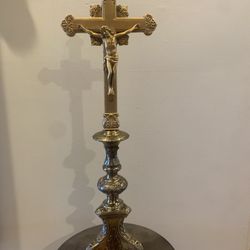 Stunning Vintage 28” Metal Alter Crucifix Cross 