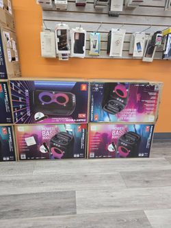 JBl Party Box Club 120 With Wireless Mic Bundle