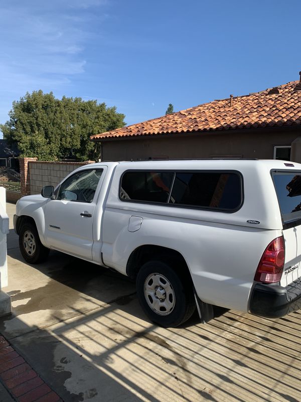 Camper shell/ Snug Top. / Toyota for Sale in Lake Elsinore, CA
