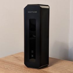 Less Than half price! like new! Netgear Nighthawk RS700s WiFi 7 19000 Triband Wireless router