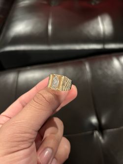 Virgin Mary Gold Ring