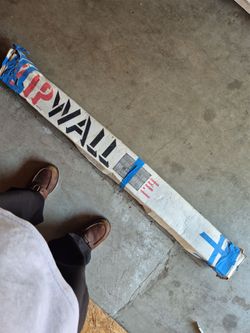 Zip wall