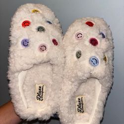 Slippers 