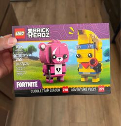 LEGO BrickHeadz Fortnite Cuddle Team Leader & Adventure Peely