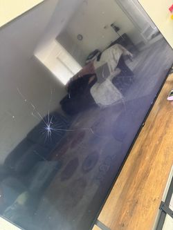 Broken television- 2025 LG 65inch smart tv - BROKEN SCREEN.