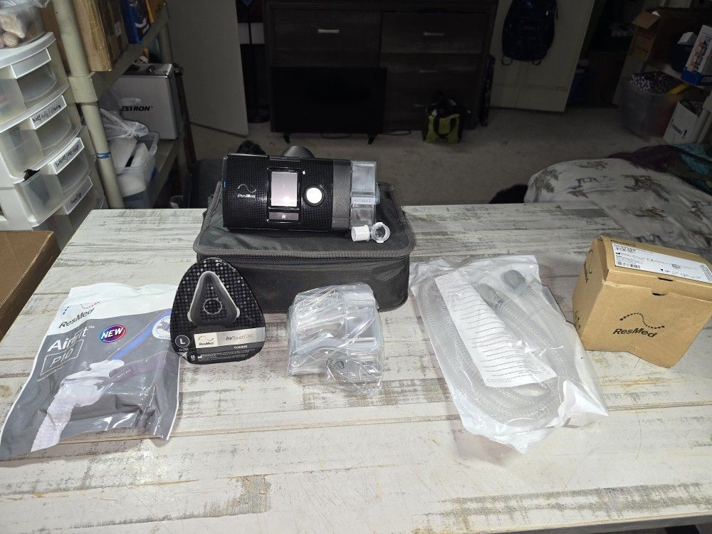 ResMed AirSens 10 With 474 Hours Read Description 