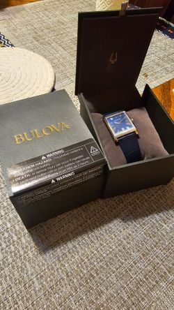 Bulova Men's Classic Sutton 3-Hand Calendar Quartz Leather Strap, Patterned Dial, Sapphire Crystal