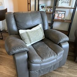 Recliner Chair And Couch 
