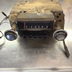 Stock Radio From F-100