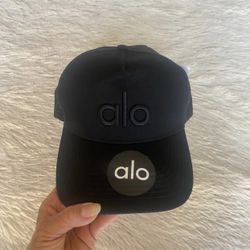 Women’s Alo Black Cap Hat 