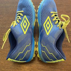 UMBRO TURF UMBMT16-BLU INDOOR SOCCER CLEATS Flats, BLUE NEON GREEN MENS Size 7.5 Women’s 8.5