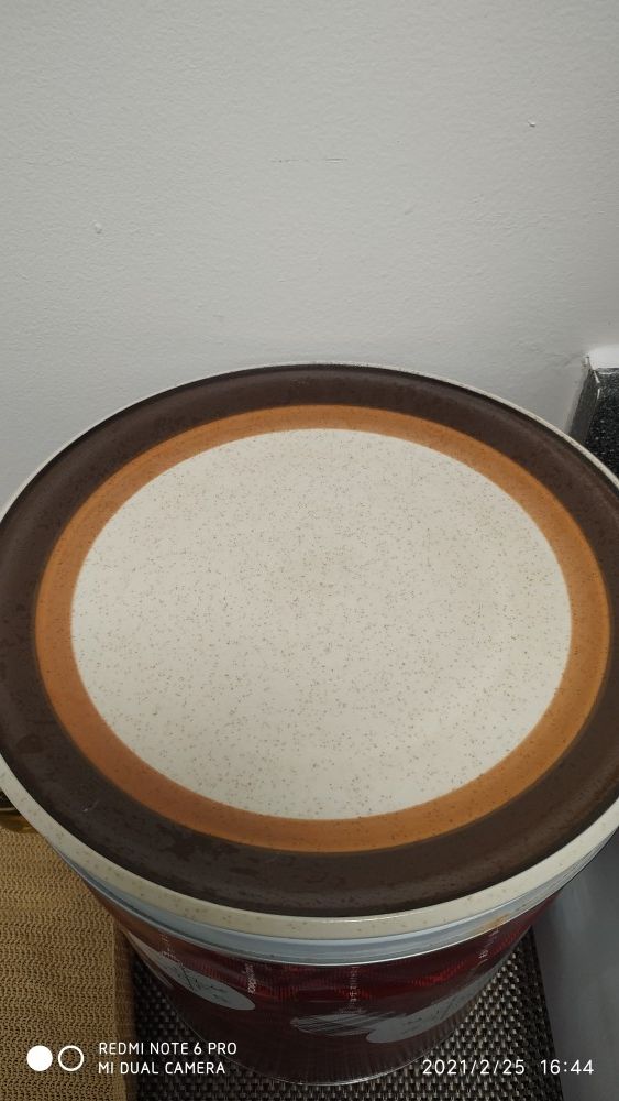 Oversized bowl and plater