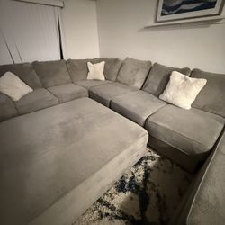 3 Piece Sectional Couch Plus 1 Ottoman 