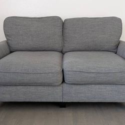 Loveseat 
