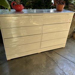 Dresser w58  d 16 h 38 inches