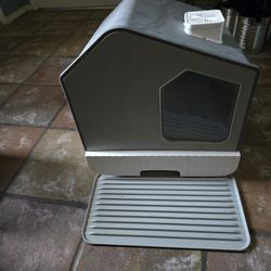 Cat Litter Box