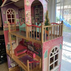 Casita En Muy Buenas Condiciones 