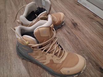 On cloud katabatic mid b - dry waterproof hiking boots