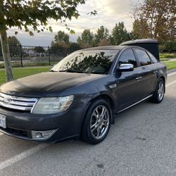 2008 Ford Taurus