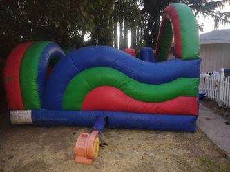 Commercial obstacle course bounce house