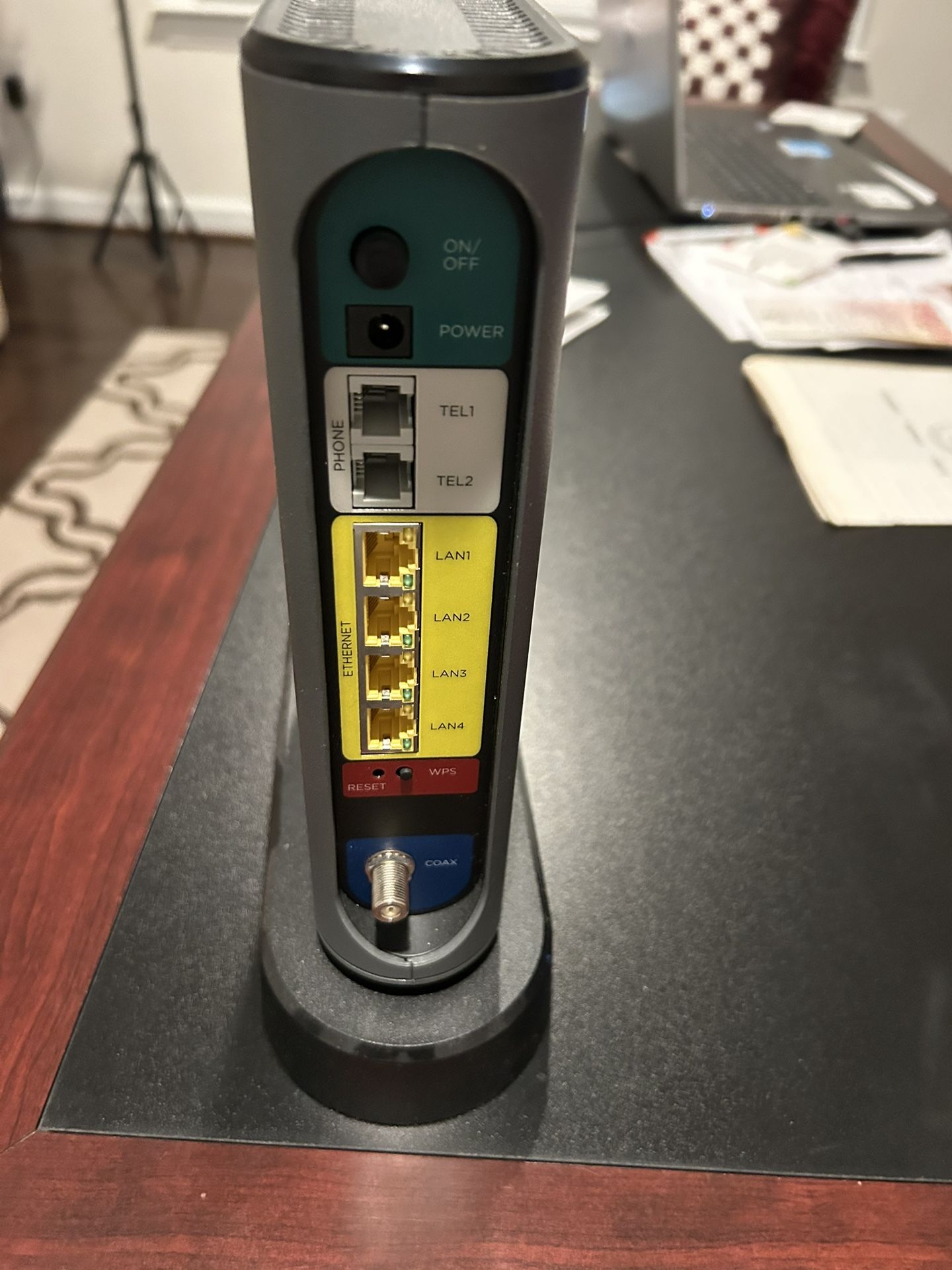 Motorola 24x8 Cable Modem Plus AC1900 Router With Voice Model MT7711