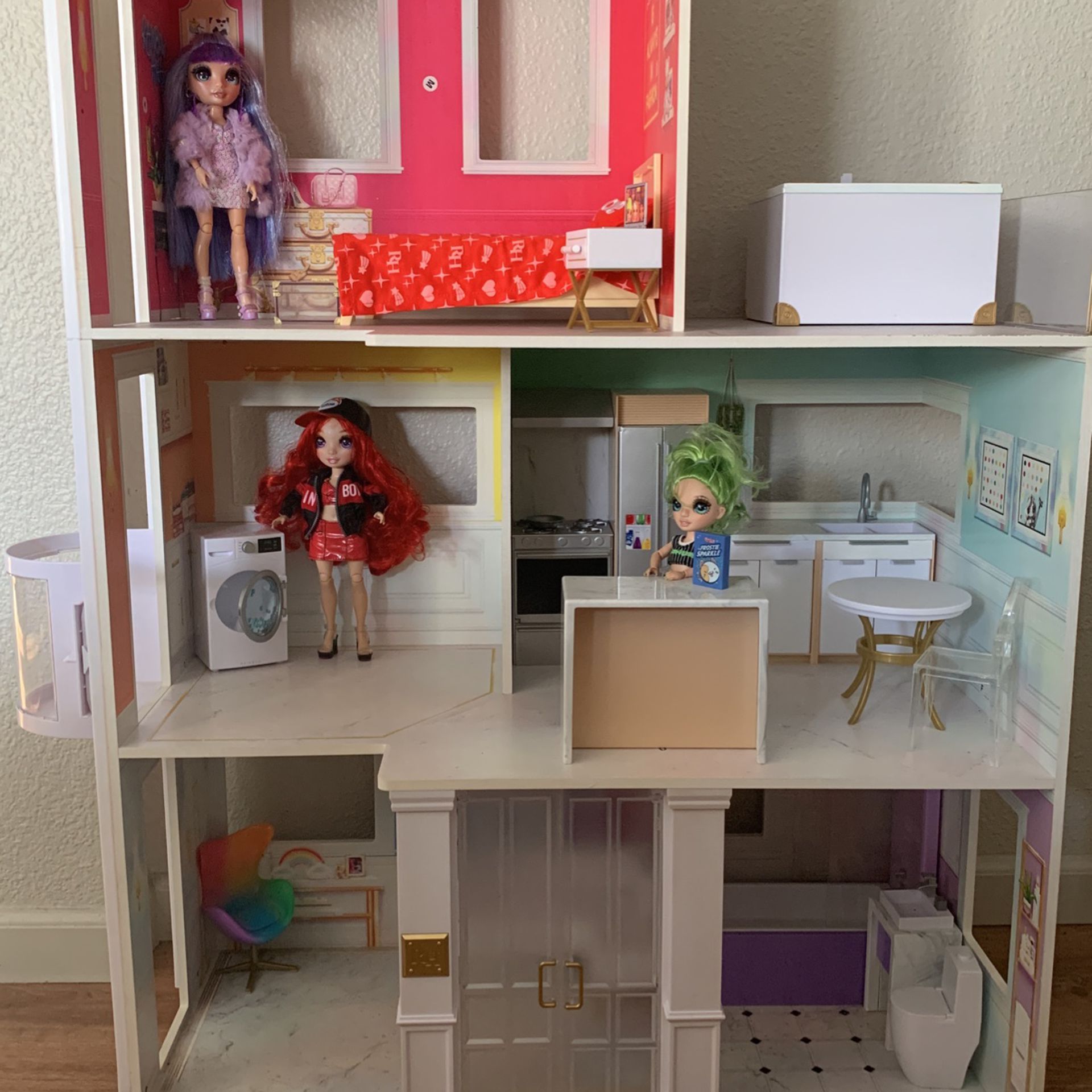Rainbow High Dollhouse W/ Dolls & Accessories 