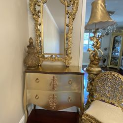 Very  Gorgeous Dresser with mirror