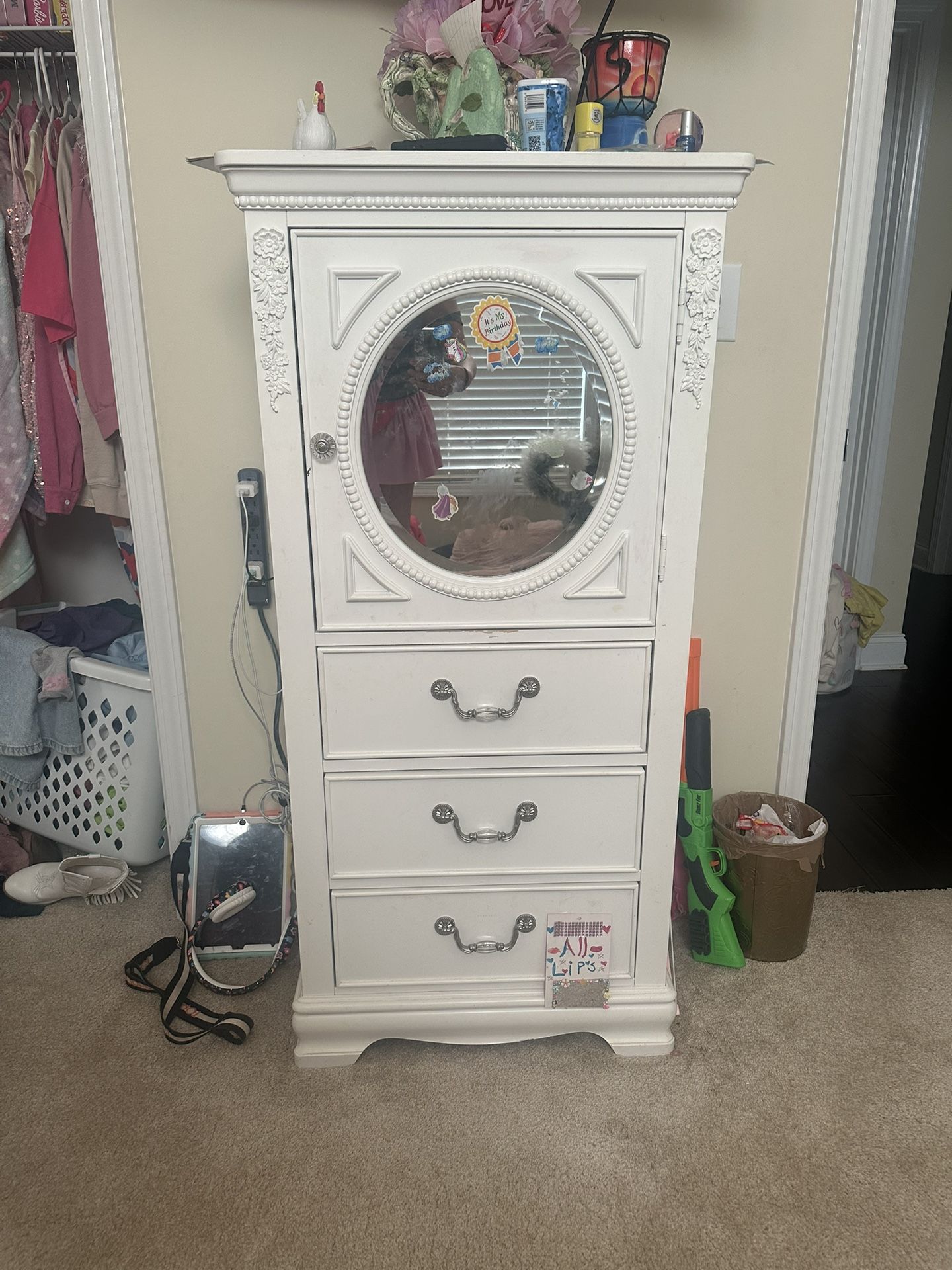 Child’s Bedroom Furniture Set