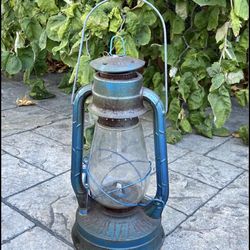 Vintage Kerosene Barn Lamp
