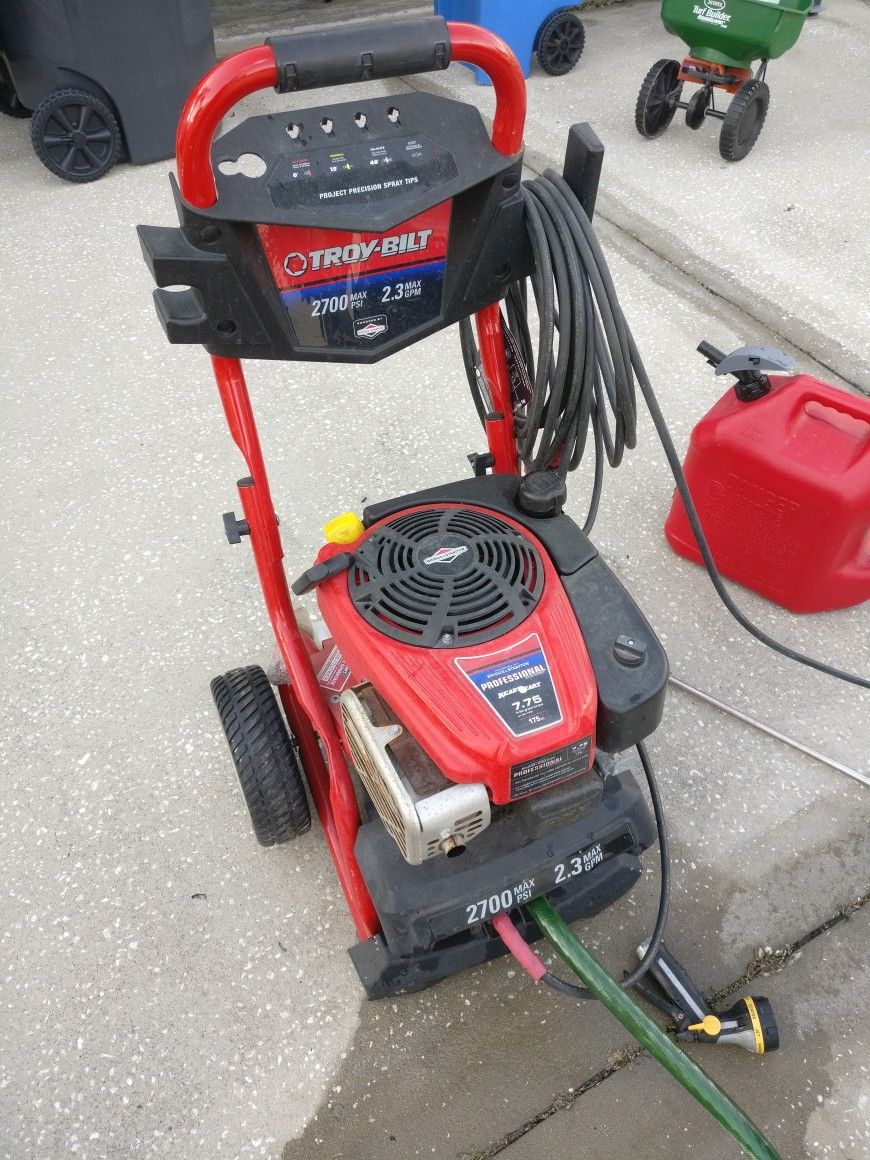 Troybilt Pressure Washer 2700 for Sale in Brandon, FL OfferUp