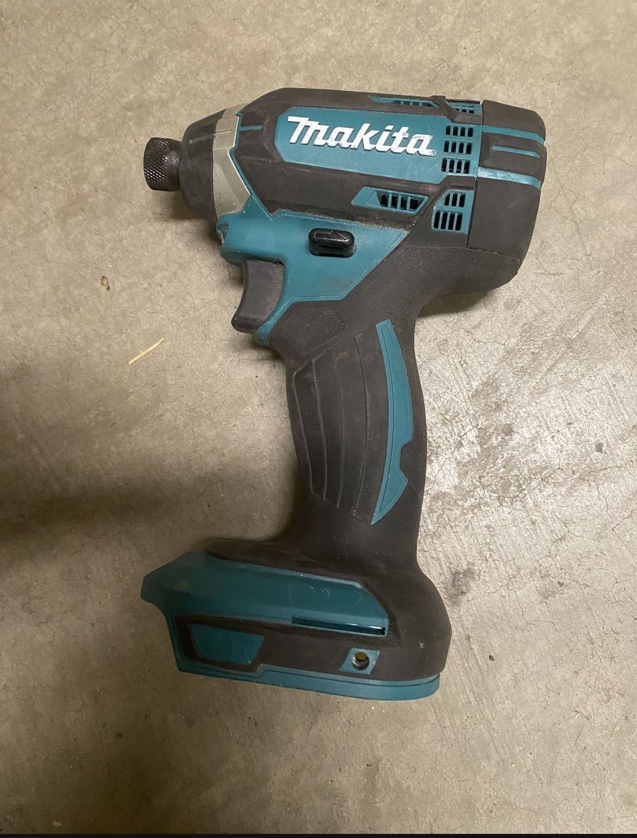 Makita impact drill 1/2 inch 18v