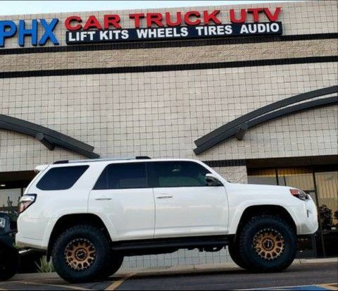 Toyota 4-Runner Wheels Tires Leveling & Lift Kits Accessories intakes Side Stows Bed Covers Air-bag Kits Installations. (WE Finance)