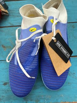 Brand new NIKE soccer cleats size 9