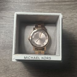 Michael Kors Women’s Rose Gold Watch 