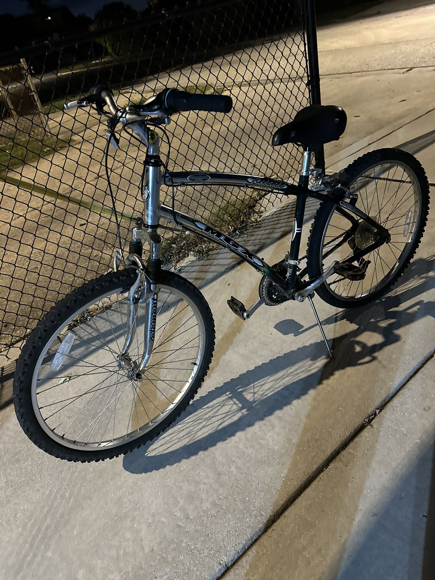 26 Inch Chrome MGX Mountain Bike $90