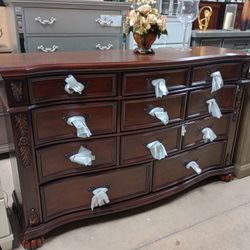 Dressers / Cajoneras